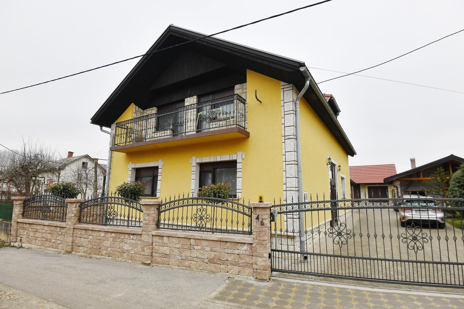 FOTO S TERENA Traje pretres kuće ministra Darka Horvata u Donjoj Dubravi!