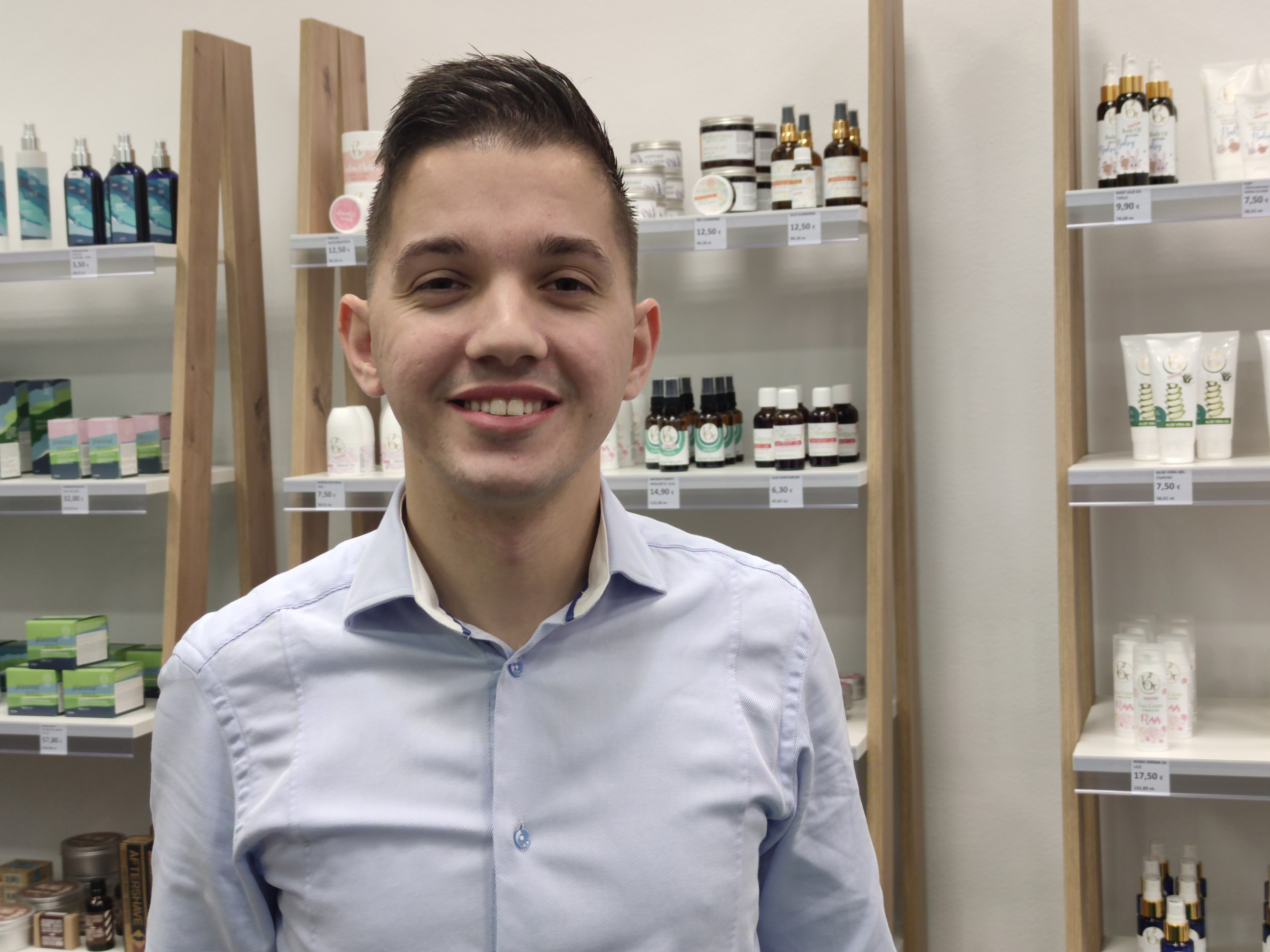 crosmetica otvorenje