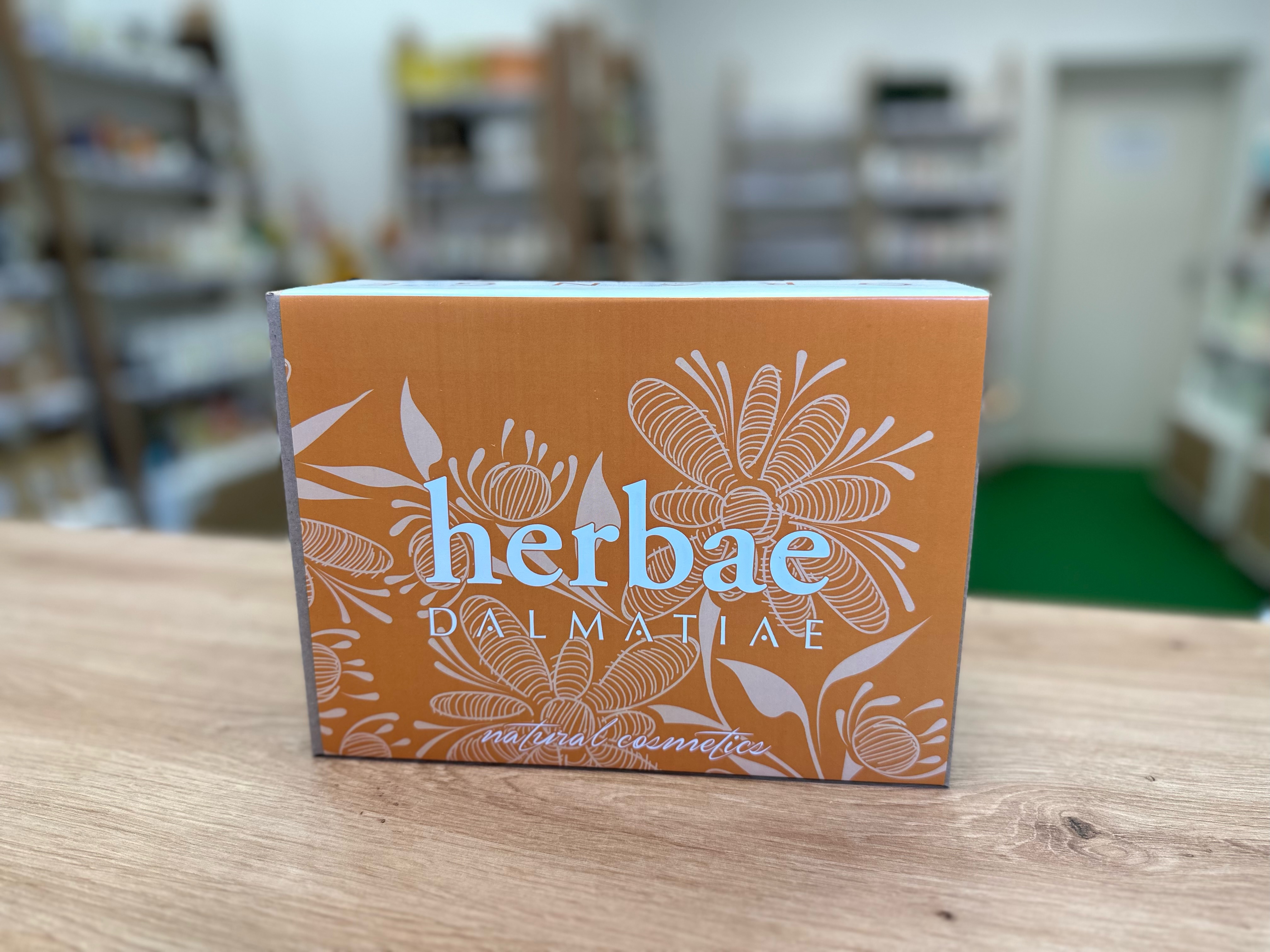 crosmetica božić 2023 pokloni