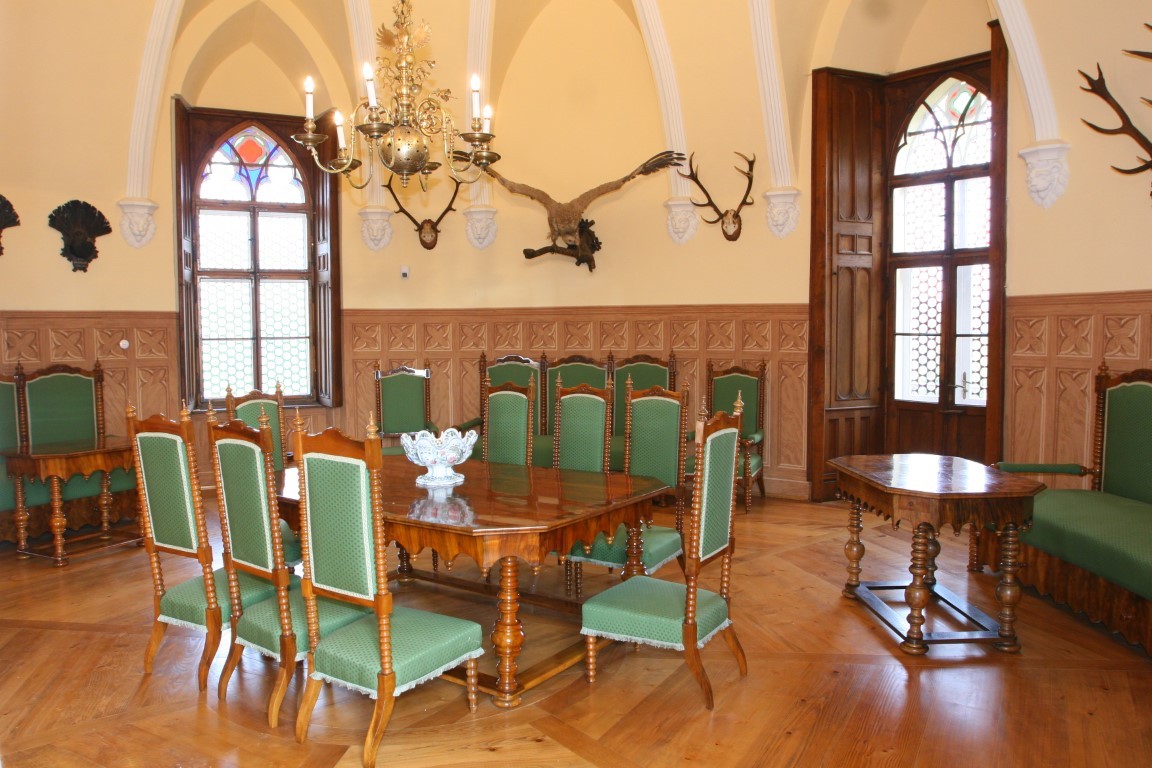 KAO IZ BAJKE Legende dvorca Trakošćan i ljepota lepoglavske čipke