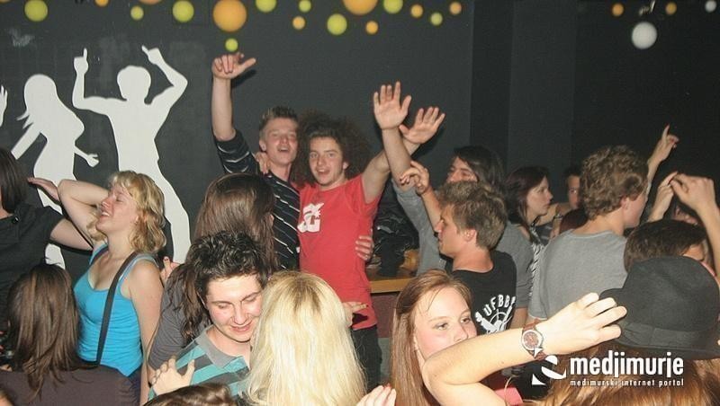 slika0019 Arcus (Subota, 5.5.2012) slika0019 Arcus (Subota, 5.5.2012)