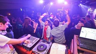 slika0005 Podroom (Subota, 17.11. – Pop Mash & House Smash – DJ Nixou)