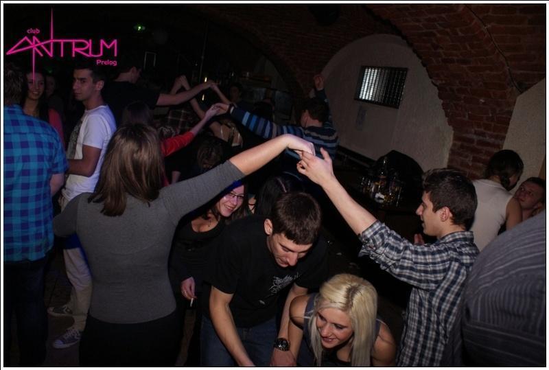 slika0076 Antrum (Subota, 12.1.2013.) slika0076 Antrum (Subota, 12.1.2013.)