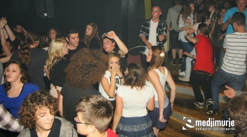 slika0004 Arcus (Subota, 9.6.2012) slika0004 Arcus (Subota, 9.6.2012)