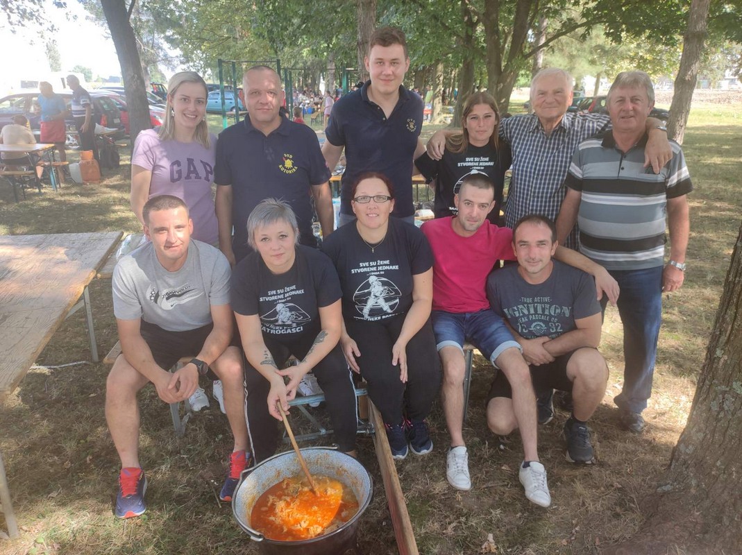 VIDEO I FOTO Vraćanje u kuhinje naših baka – kotoripske udruge pripremale tradicionalna jela VIDEO I FOTO Vraćanje u kuhinje naših baka – kotoripske udruge pripremale tradicionalna jela
