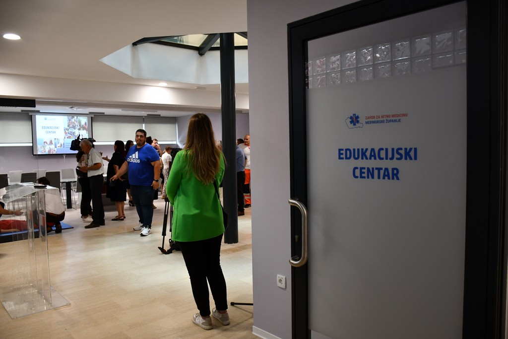 ZAVRŠILI RADOVI Svečano otvoren Edukacijski centar Zavoda za hitnu medicinu Međimurske županije ZAVRŠILI RADOVI Svečano otvoren Edukacijski centar Zavoda za hitnu medicinu Međimurske županije