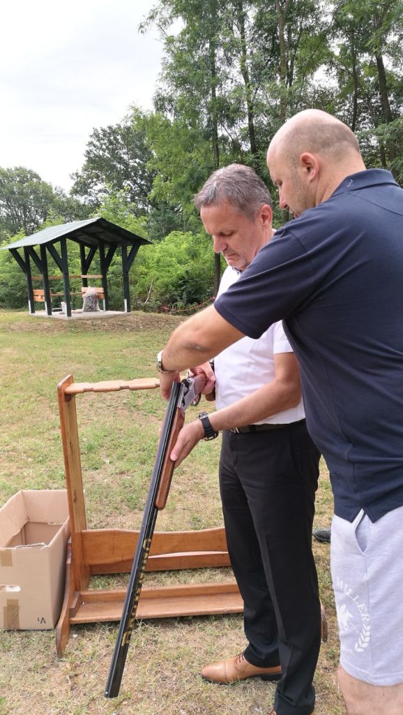 img20170625095402896x1587598272