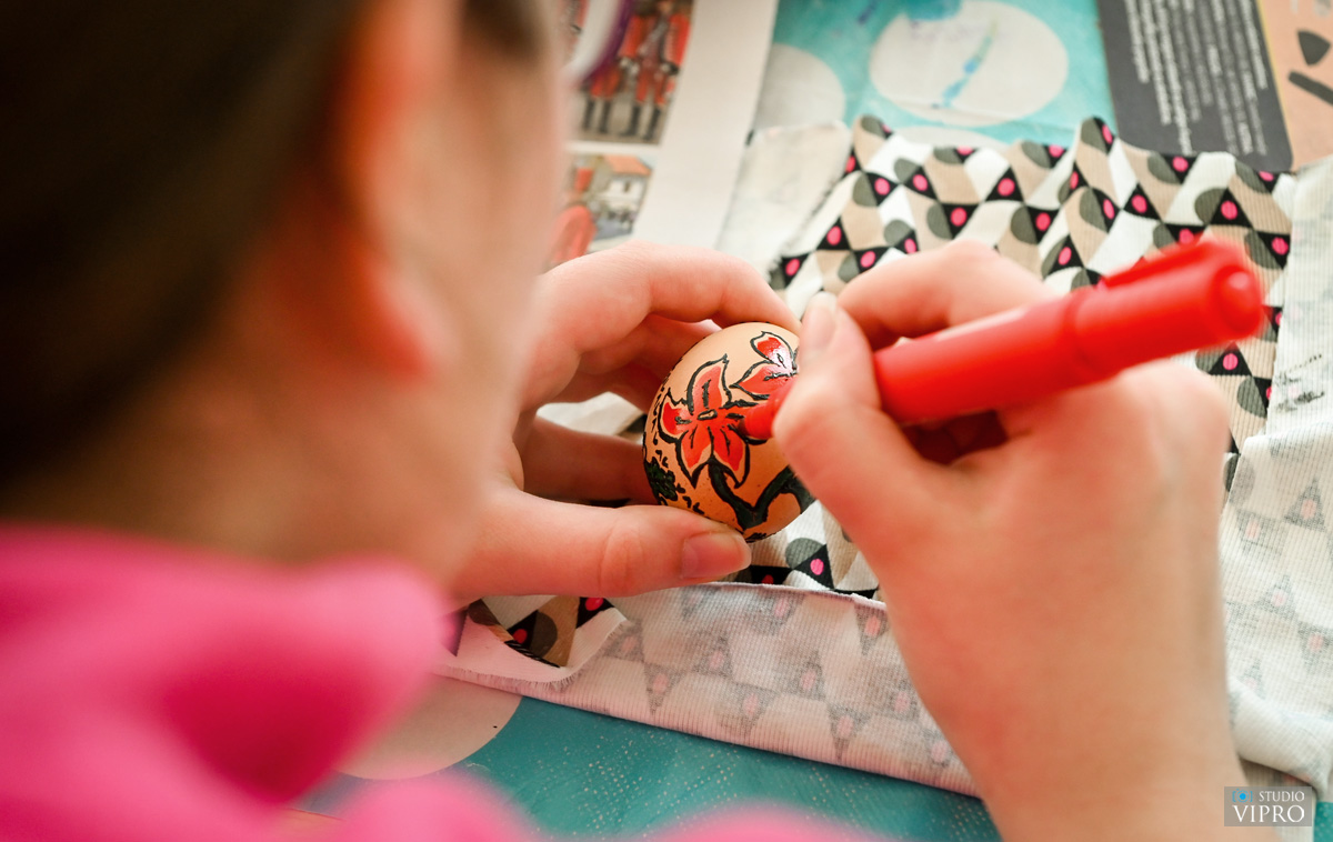 Biserka Vučenik učenike Srednje škole Prelog naučila kako izraditi črnu pisanicu