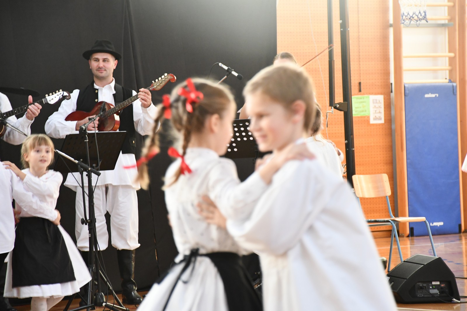 ČUVARI TRADICIJE Godišnja priredba KUD-a Belica