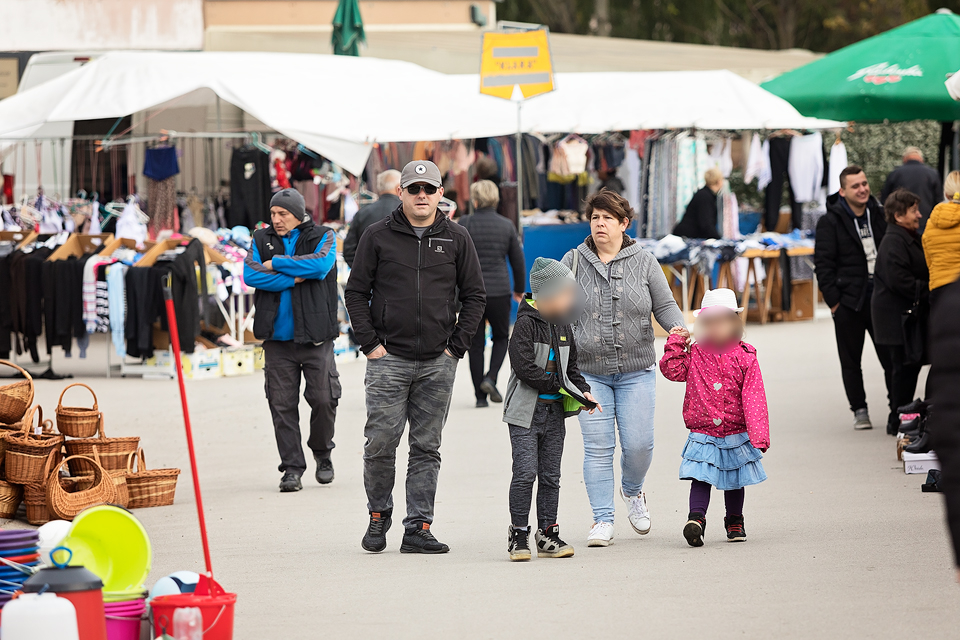 KLIKOM PO PRELOGU Unatoč prohladnom vremenu, centar grada i ove je subote bio ‘in’ mjesto