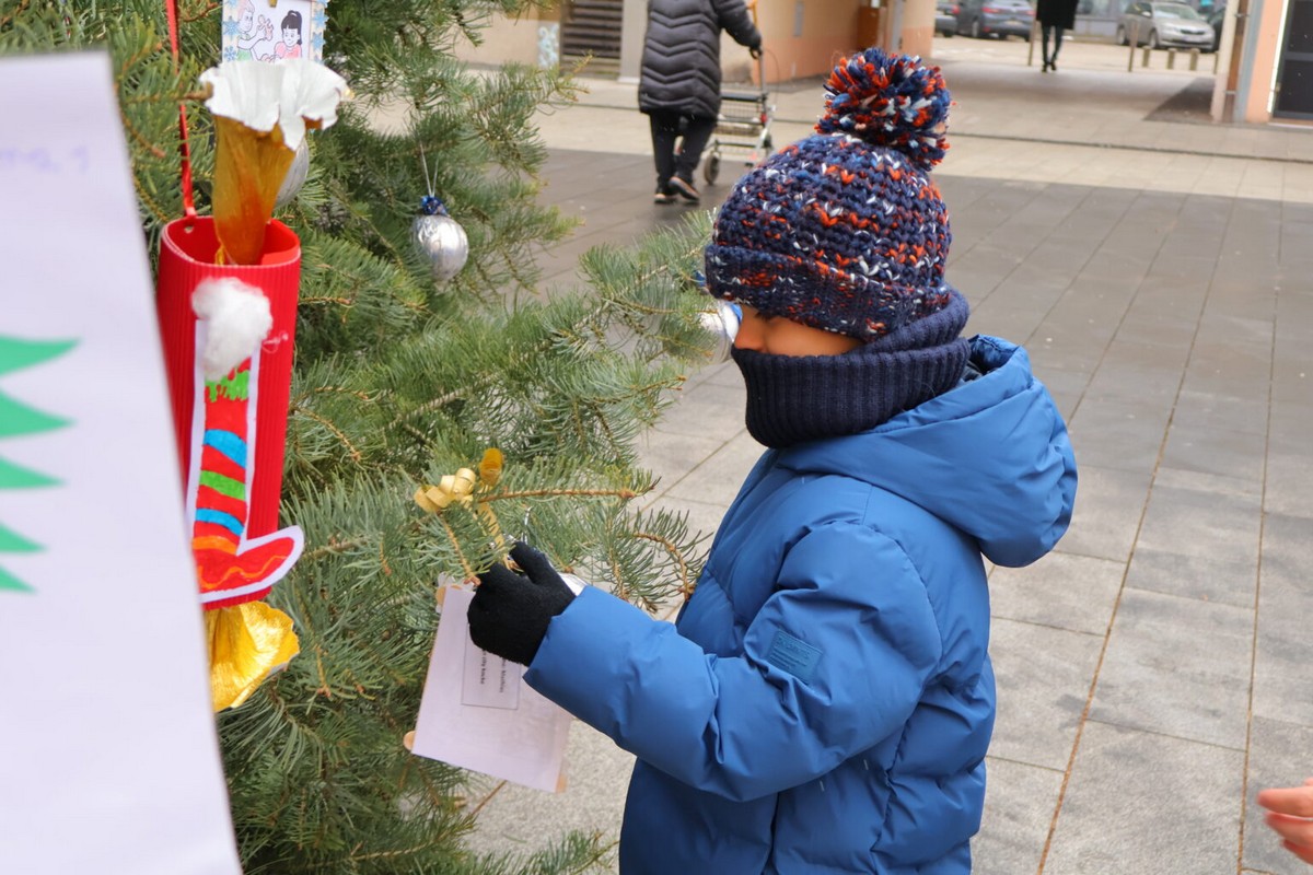VELIKO SRCE Za više od 40 djece slabijeg imovinskog stanja ove će se godine ostvariti božićne želje