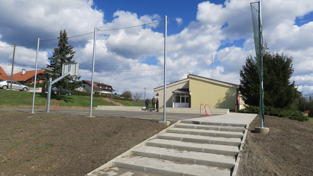 Uređen sportski park u Peklenici