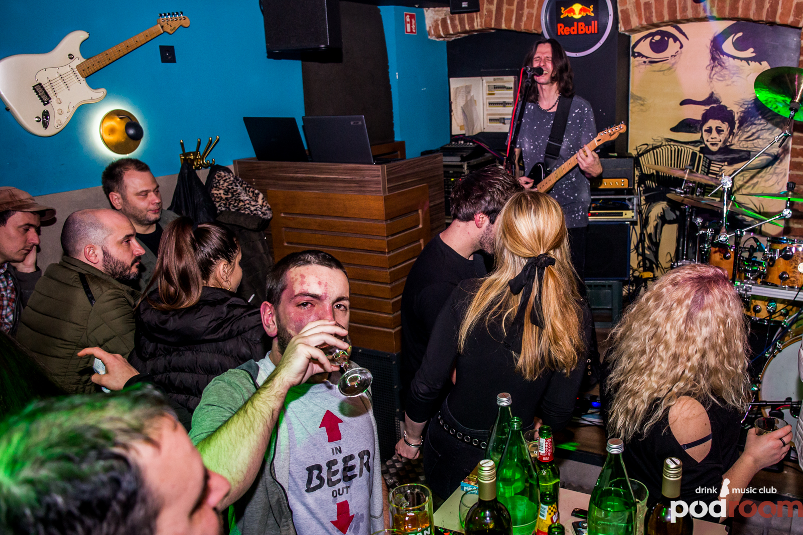 Crno Perje u Podroomu