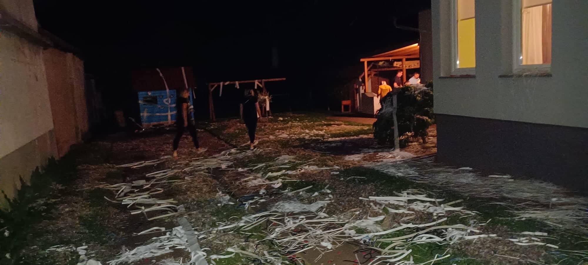 POTEPANJE ZA MLADENCE Žene se Katarina Toplek iz Pušćina i Filip Horvat iz Šenkovca