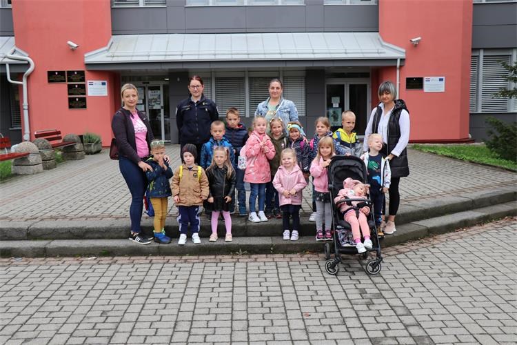 Mališani posjetili policiju