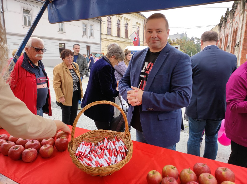 FORUM SENIORA SDP-A Osobe treće životne dobi ne smiju biti marginalizirane, izolirane i zaboravljene!
