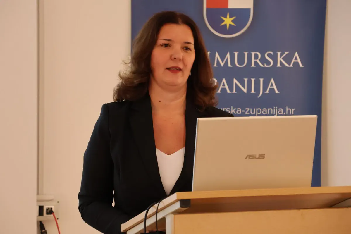 zamjenica predsjednice Povjerenstva Ines Pavlačić, savjetnici Filip Karažija i Igor Košutić te glasnogovornica Povjerenstva Mia Jurinić zamjenica predsjednice Povjerenstva Ines Pavlačić, savjetnici Filip Karažija i Igor Košutić te glasnogovornica Povjerenstva Mia Jurinić