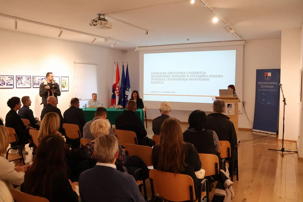 edukacija o sprječavanju sukoba interesa održana za dužnosnike Međimurske županije (7) edukacija o sprječavanju sukoba interesa održana za dužnosnike Međimurske županije (7)