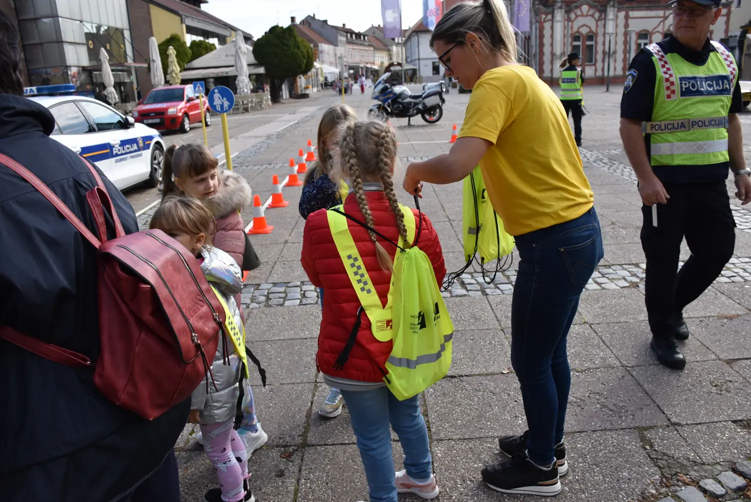 edukacija prvašića,sigurnost u prometu (11) edukacija prvašića,sigurnost u prometu (11)