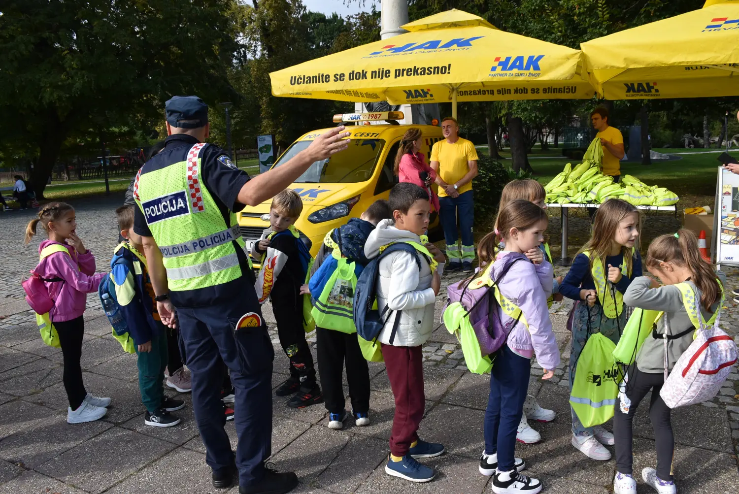 edukacija prvašića,sigurnost u prometu (2) edukacija prvašića,sigurnost u prometu (2)