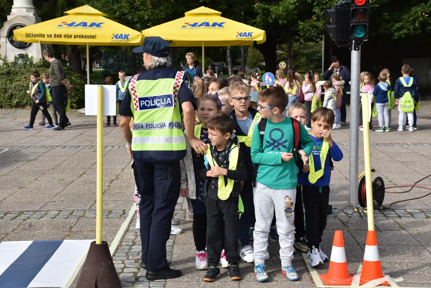 edukacija prvašića,sigurnost u prometu (42) edukacija prvašića,sigurnost u prometu (42)