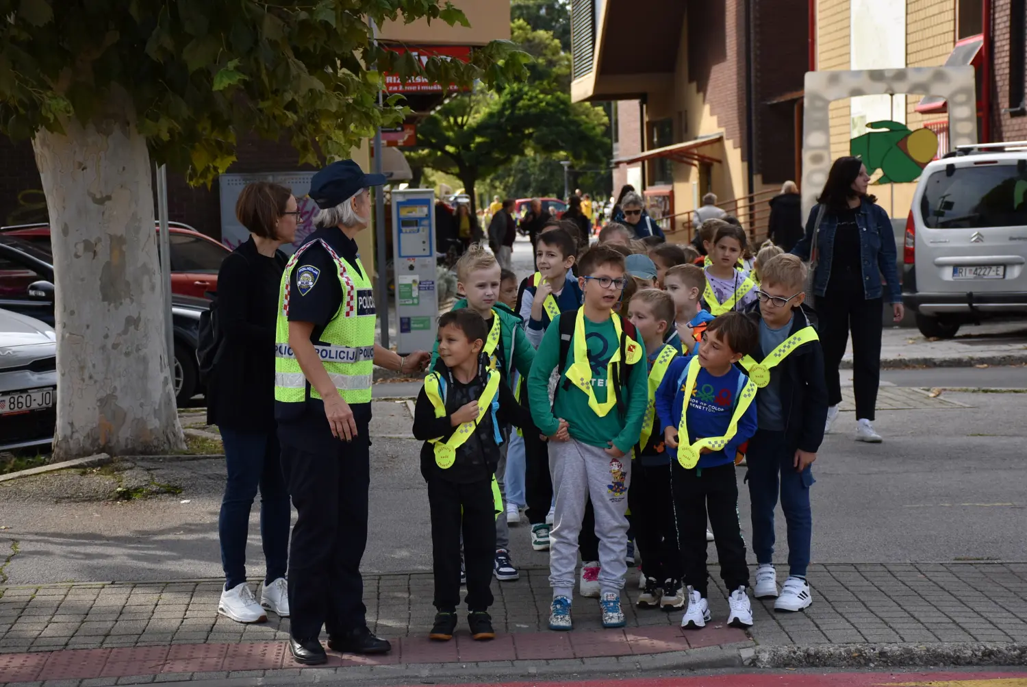 edukacija prvašića,sigurnost u prometu (48) edukacija prvašića,sigurnost u prometu (48)