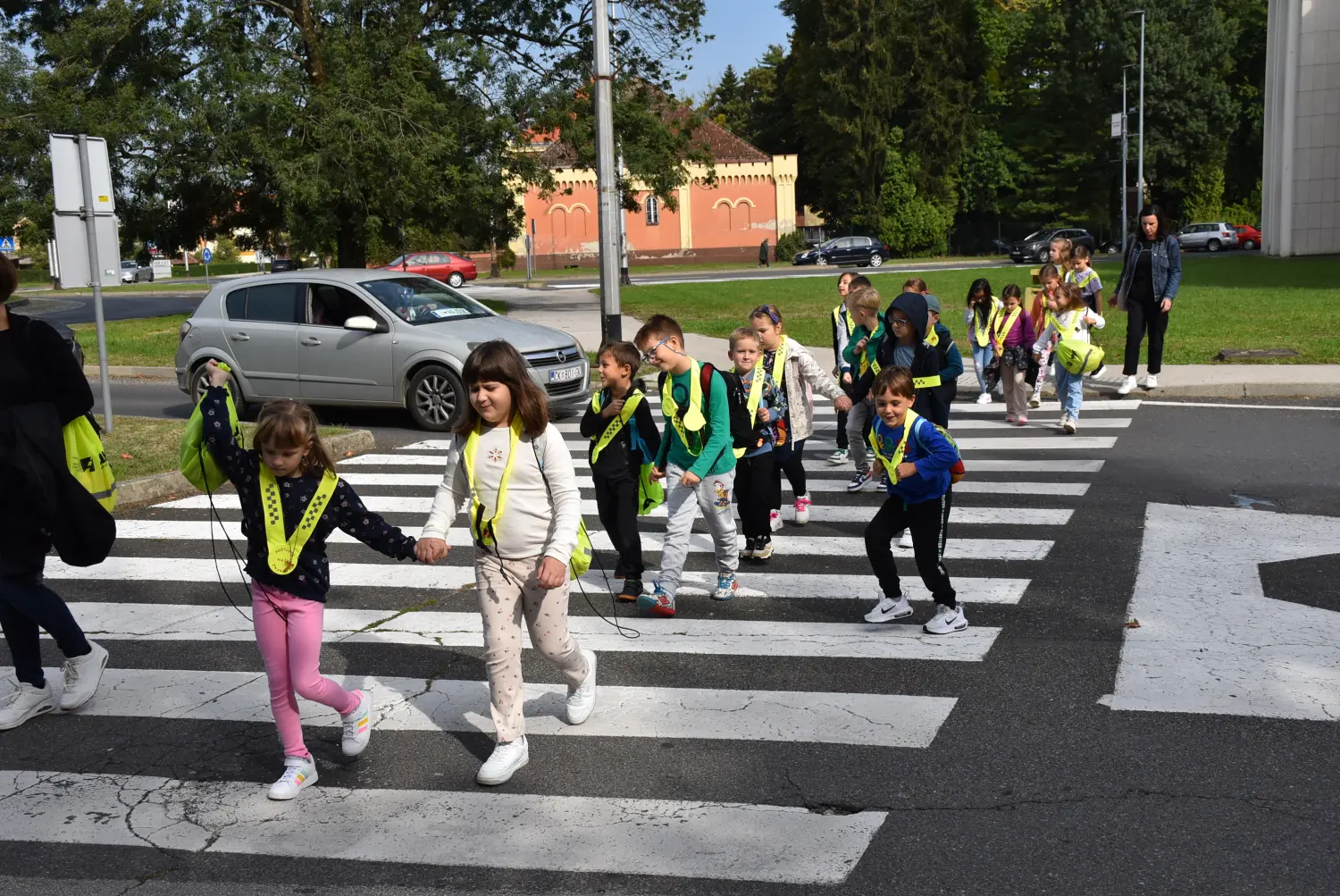 edukacija prvašića,sigurnost u prometu (51) edukacija prvašića,sigurnost u prometu (51)