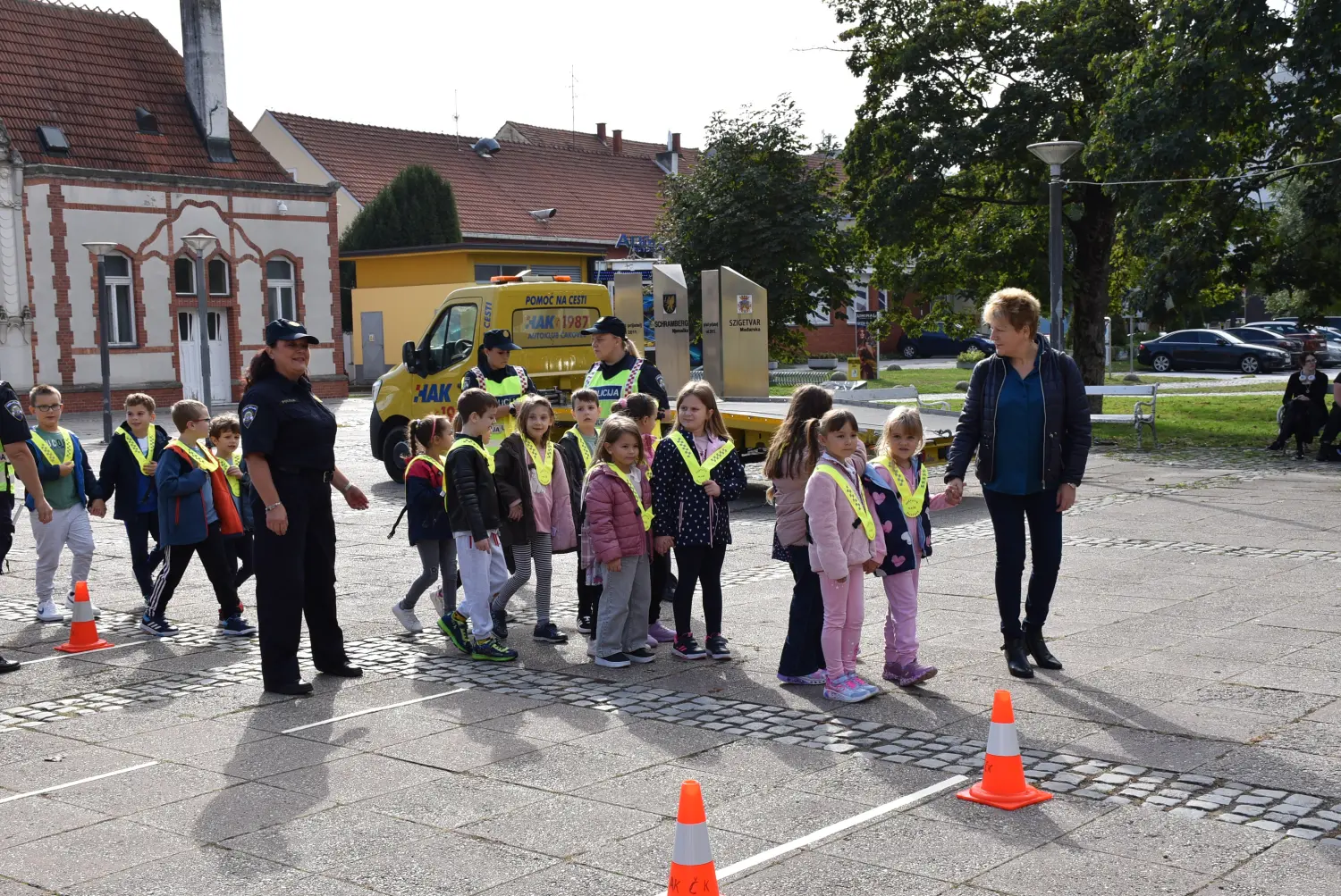 edukacija prvašića,sigurnost u prometu (64) edukacija prvašića,sigurnost u prometu (64)