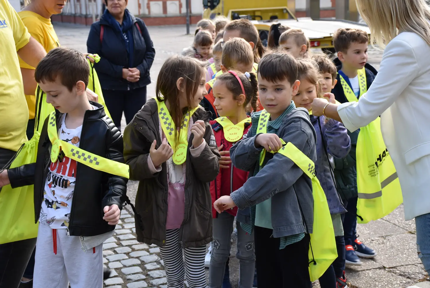 edukacija prvašića,sigurnost u prometu (7) edukacija prvašića,sigurnost u prometu (7)