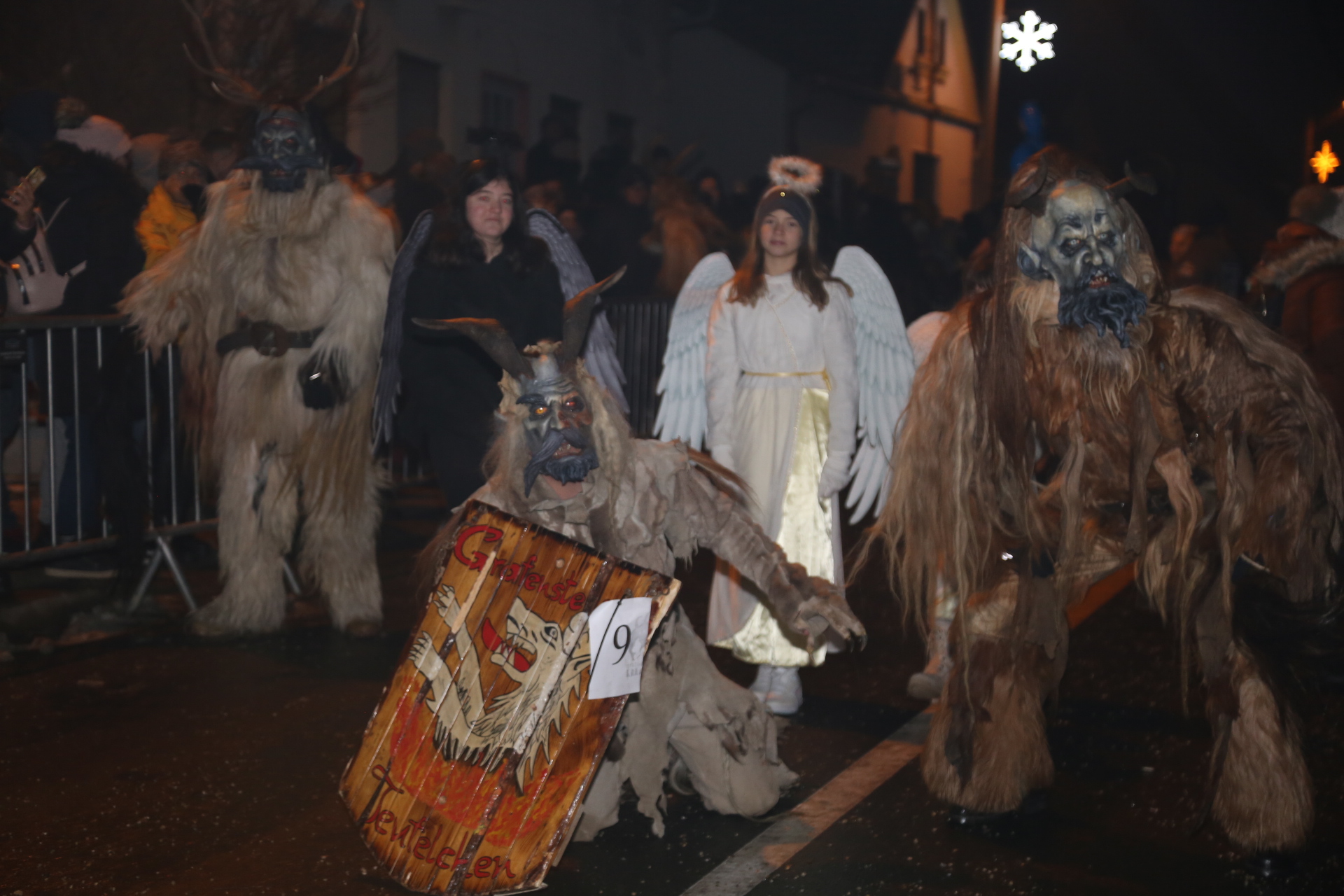 BILO JE ZANIMLJIVO Svetomartinski Krampuslauf opet oduševio brojne posjetitelje BILO JE ZANIMLJIVO Svetomartinski Krampuslauf opet oduševio brojne posjetitelje