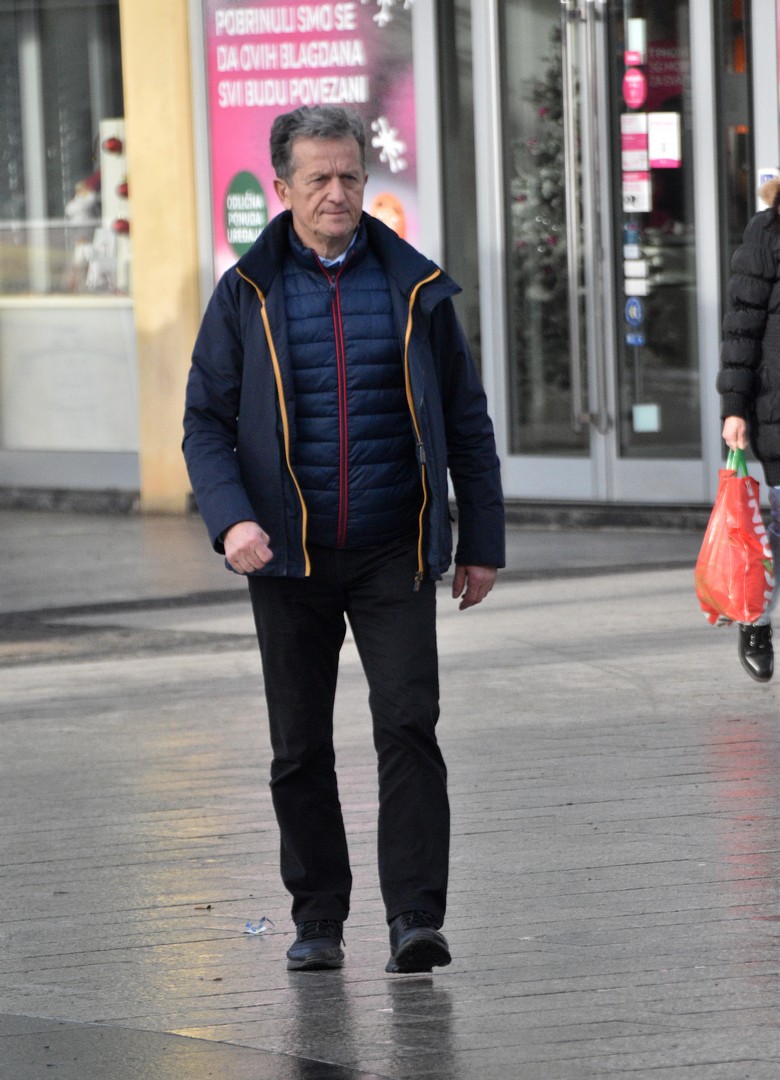 KLIKOM PO ČAKOVCU Veselo i živo u centru grada na Staru godinu