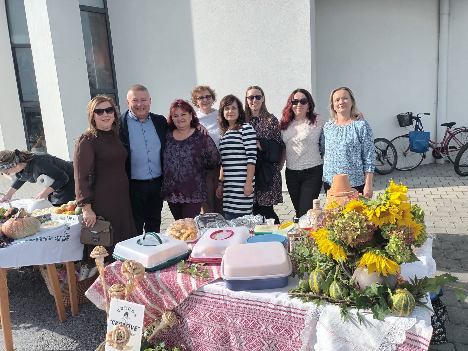 FOTO Dani kruha u Strahonincu: Kruh, peciva, odlični kolači i ostale delicije oduševili posjetitelje FOTO Dani kruha u Strahonincu: Kruh, peciva, odlični kolači i ostale delicije oduševili posjetitelje