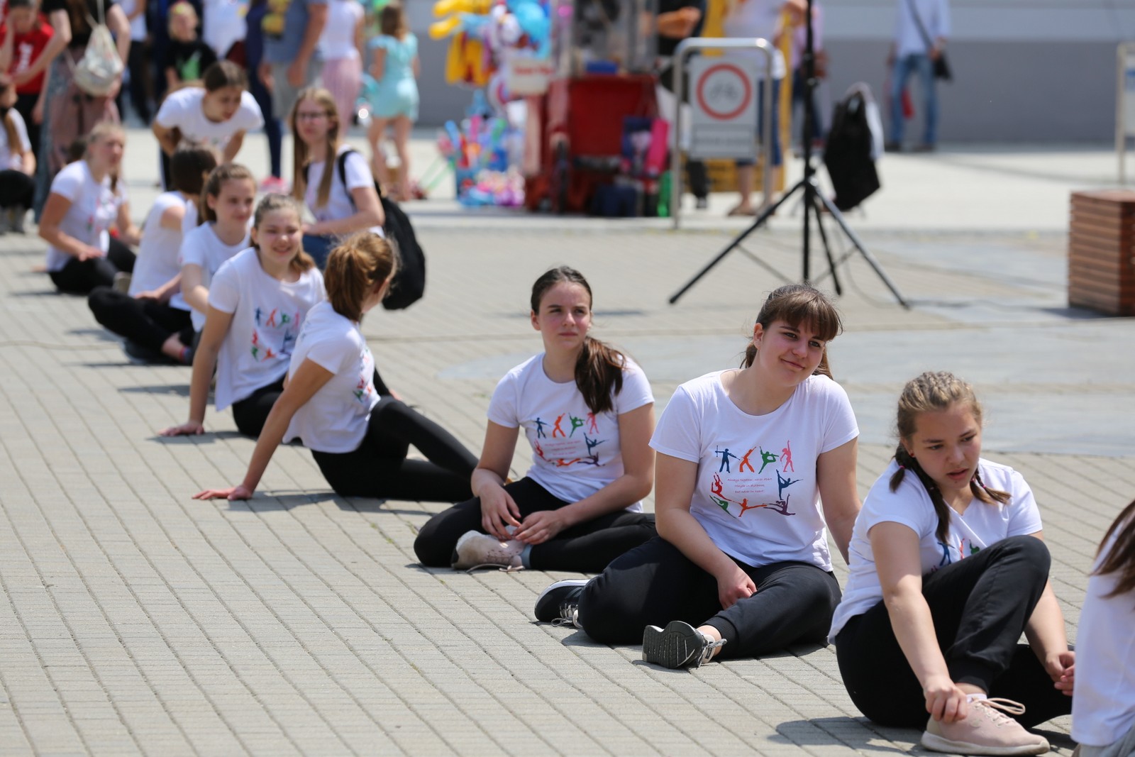 BRAVO! 356 Međimuraca i Međimurki zajedničkim je snagama napravilo više od 600 metara dugu špagu BRAVO! 356 Međimuraca i Međimurki zajedničkim je snagama napravilo više od 600 metara dugu špagu