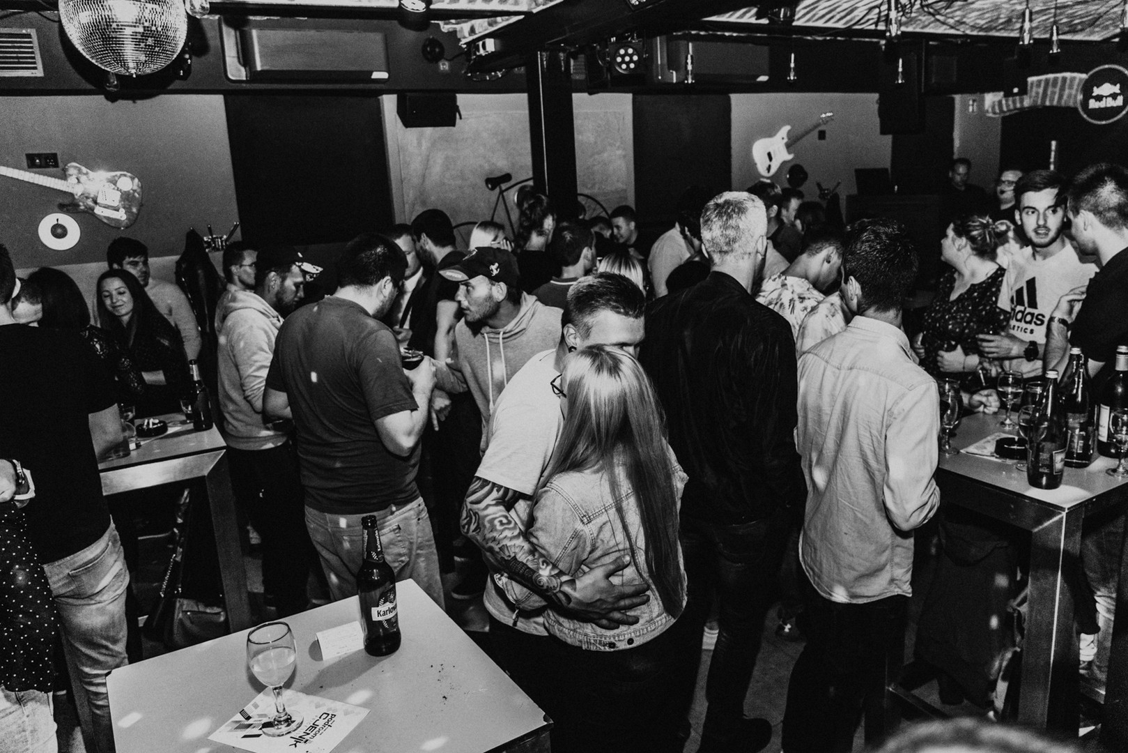 Odlična zabava na Podrumarenju uz TS Kumovi i Vina Tomšić