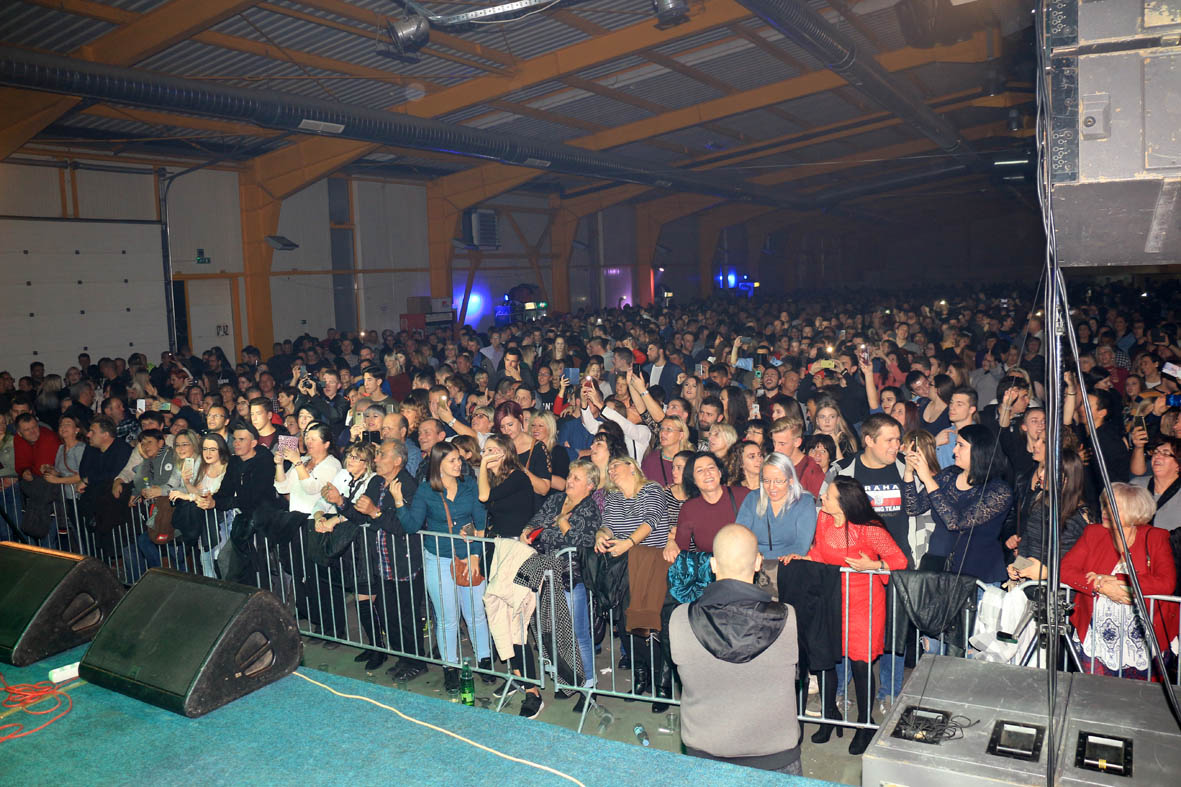 Miroslav Ilić i Kumovi na MESAP-u u Nedelišću