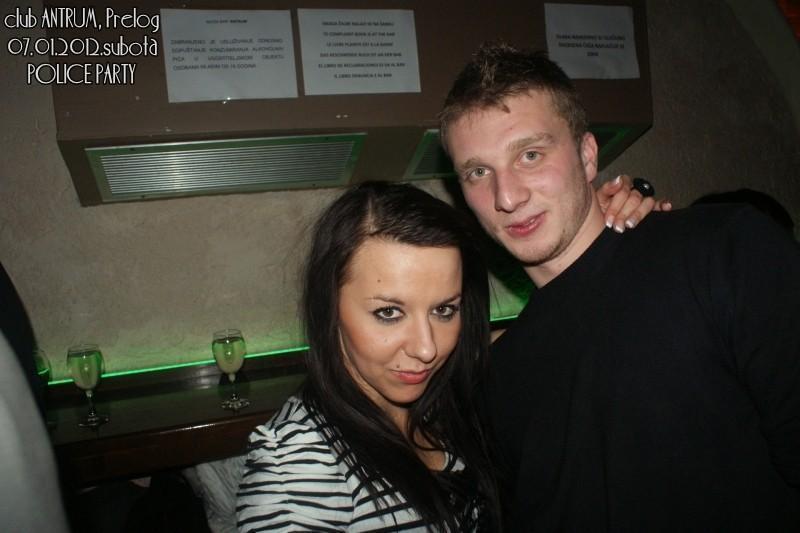 slika0062 Antrum (Subota, 7.1.2012) slika0062 Antrum (Subota, 7.1.2012)