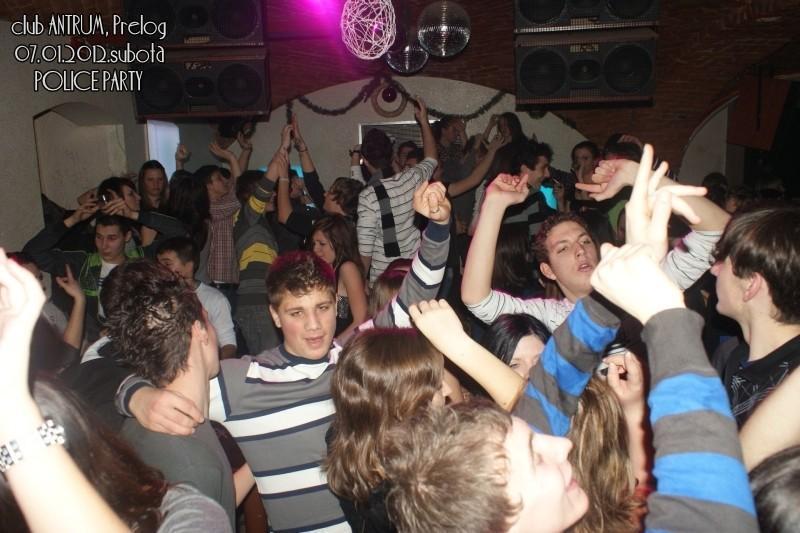 slika0027 Antrum (Subota, 7.1.2012) slika0027 Antrum (Subota, 7.1.2012)