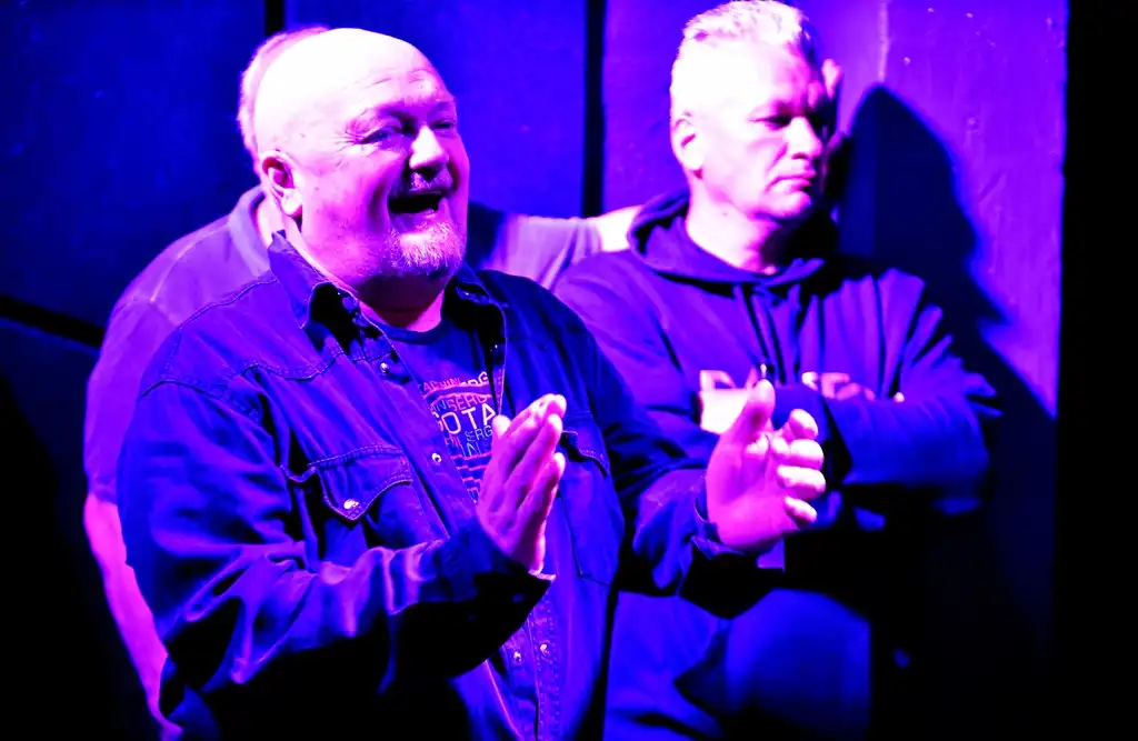 električni orgazam (3) električni orgazam (3)