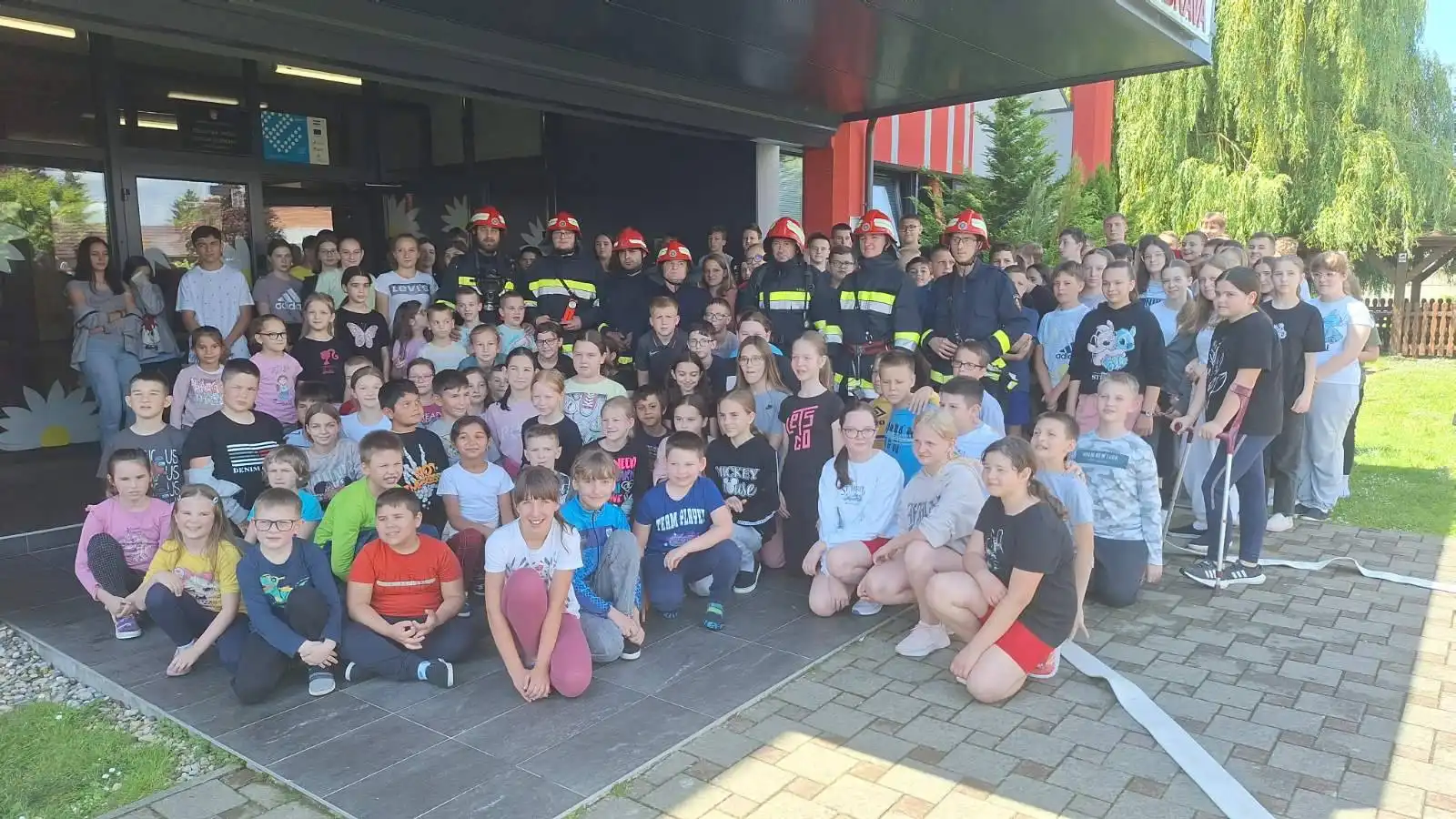 evakuacijska vježba donja dubrava,oš,vrtićdvd donja dubrava (16)