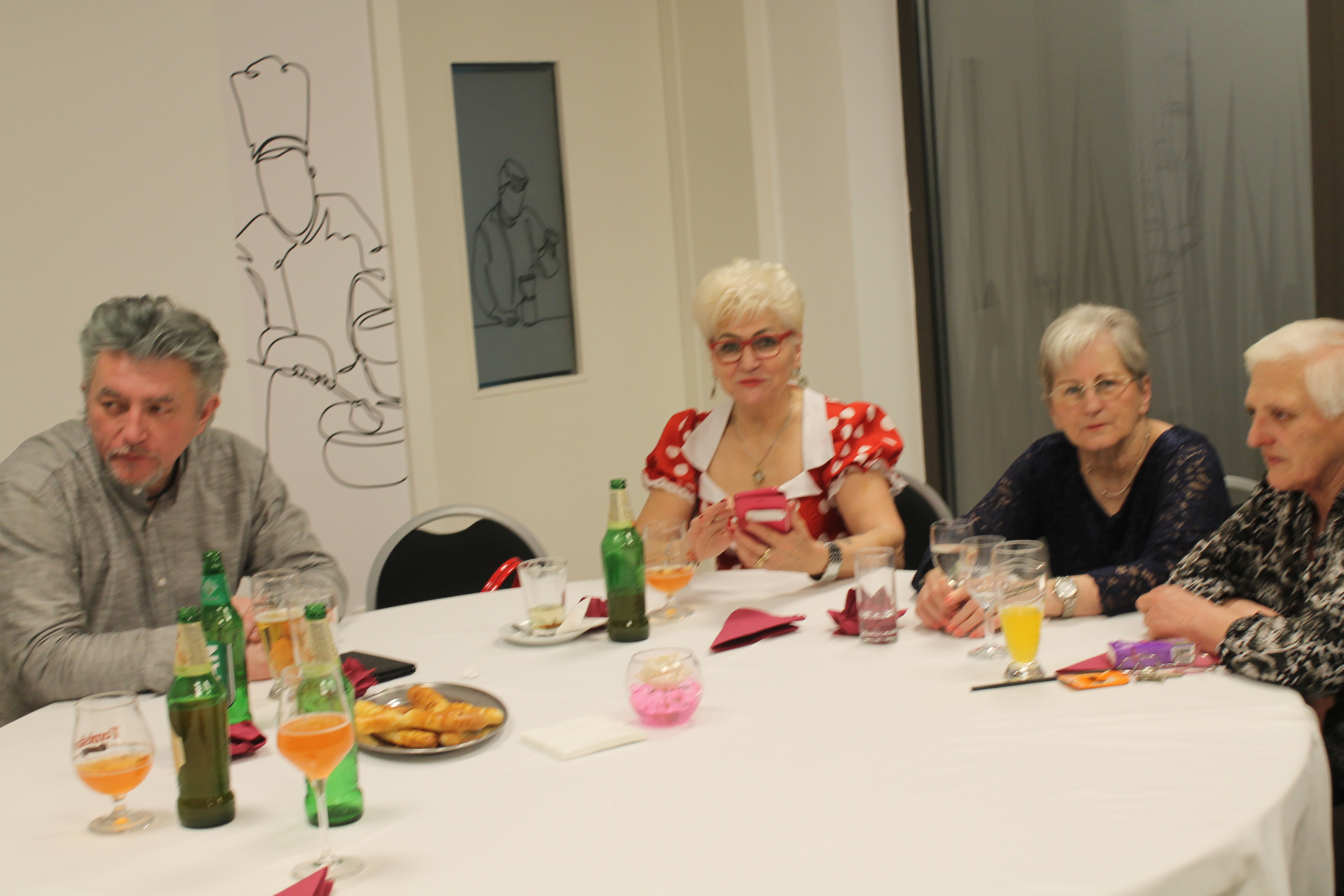 FOTO Međimurski samci znaju prirediti odličnu zabavu, a to su pokazali i na tradicionalnom plesu i druženju