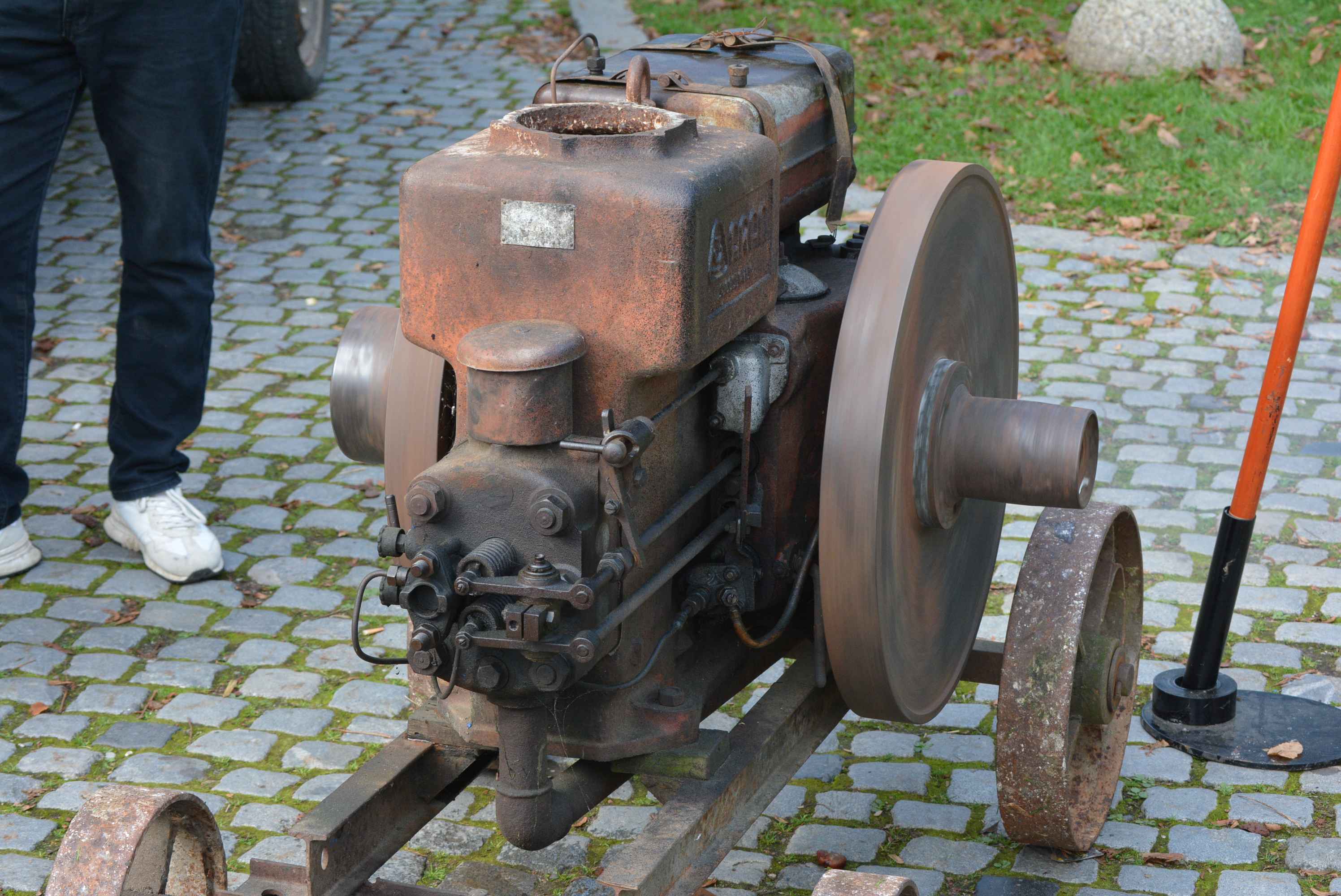 FOTO I VIDEO Putovanje kroz vremensku kapsulu na izložbi starih traktora i strojeva u sklopu manifestacije ‘Jesen u Čakovcu 2023.’