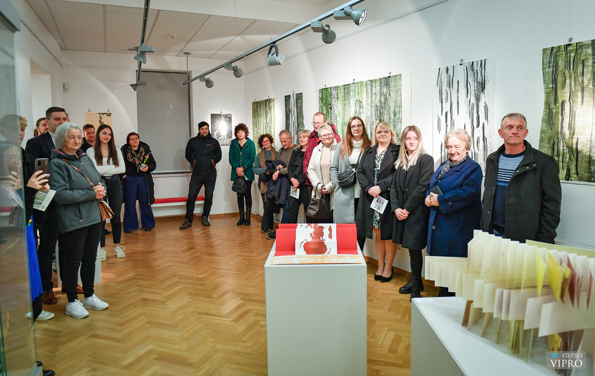 PRELOG Otvorena zanimljiva izložba grafika Darie Kopjar