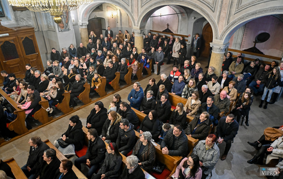 Održan tradicionalni božićni koncert svih zborova s područja Grada Preloga