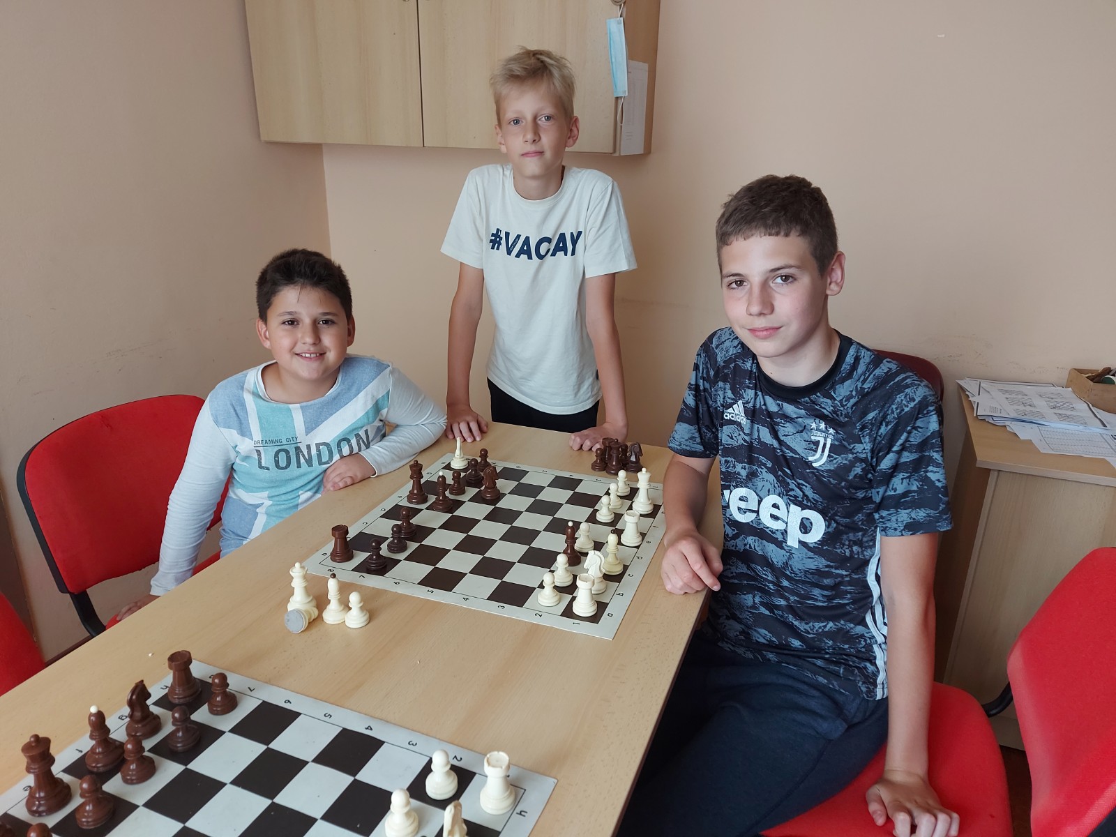 MLADI ŠAHISTI Prvenstvo Međimurja: Leon Gregorinčić iz Brezja okitio se titulom kadetskog prvaka MLADI ŠAHISTI Prvenstvo Međimurja: Leon Gregorinčić iz Brezja okitio se titulom kadetskog prvaka