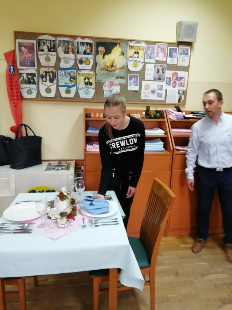 posjetsrednjojskoliprelog477609