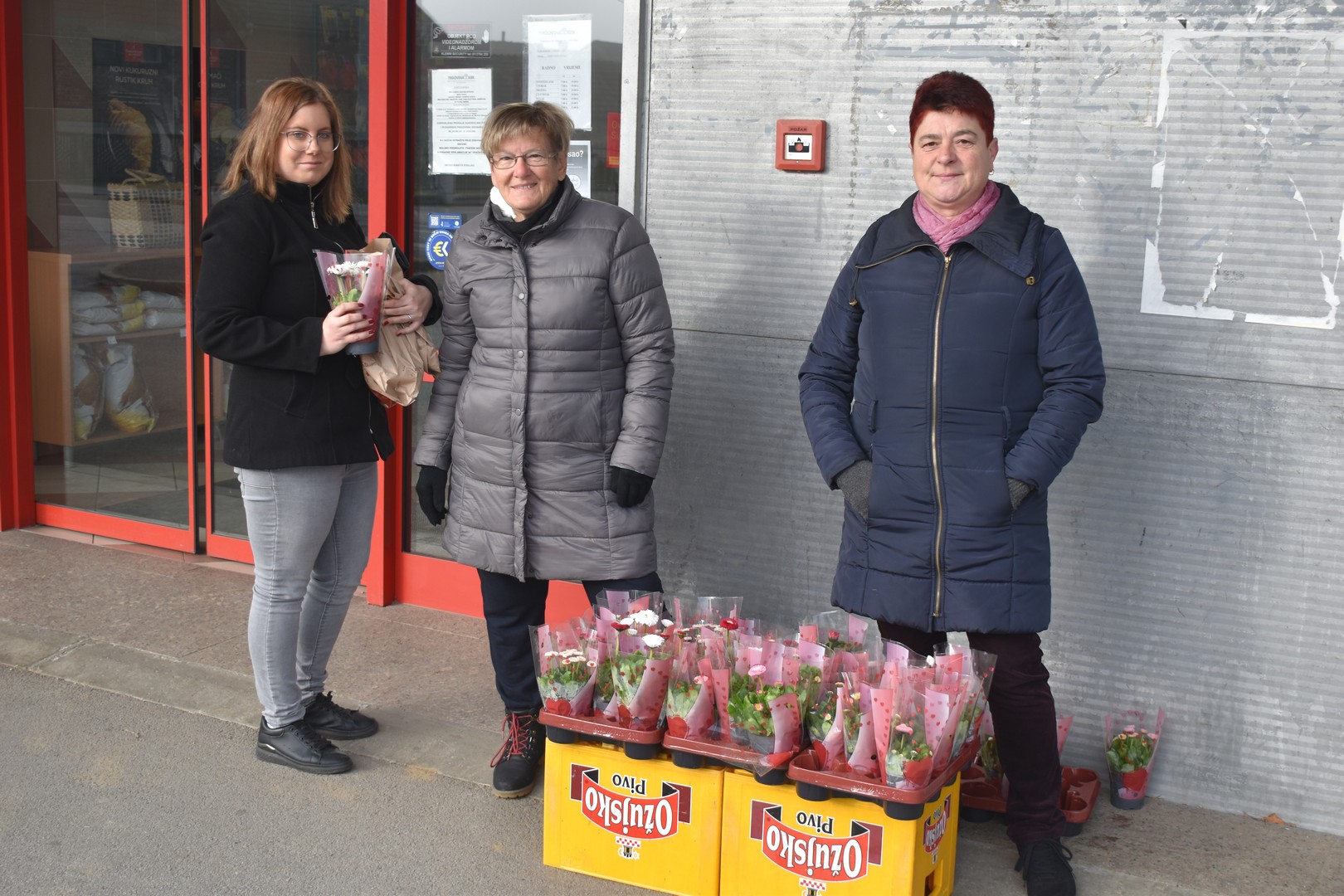 Udruga žena Savska Ves dijelila lončanice povodom Dana žena