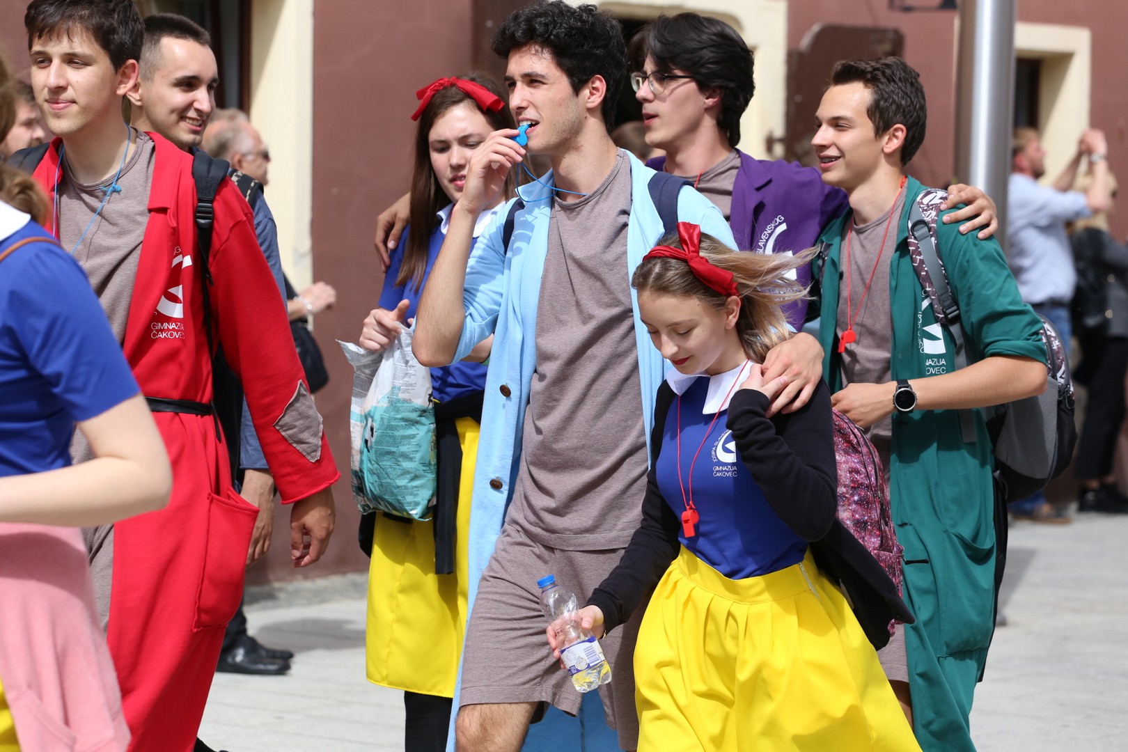 Ulicama Čakovca koračalo više od 1200 međimurskih maturanata