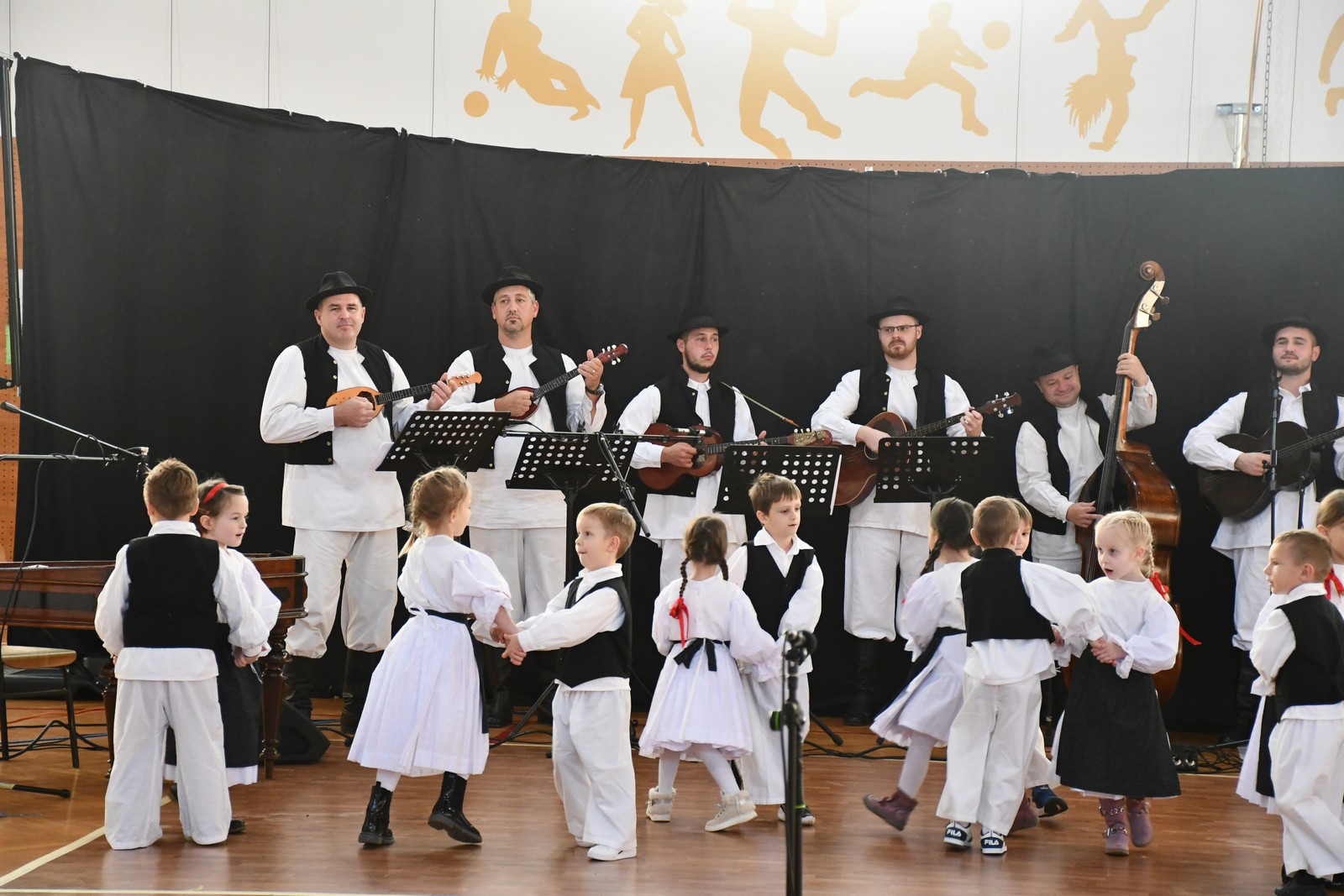 ČUVARI TRADICIJE Godišnja priredba KUD-a Belica