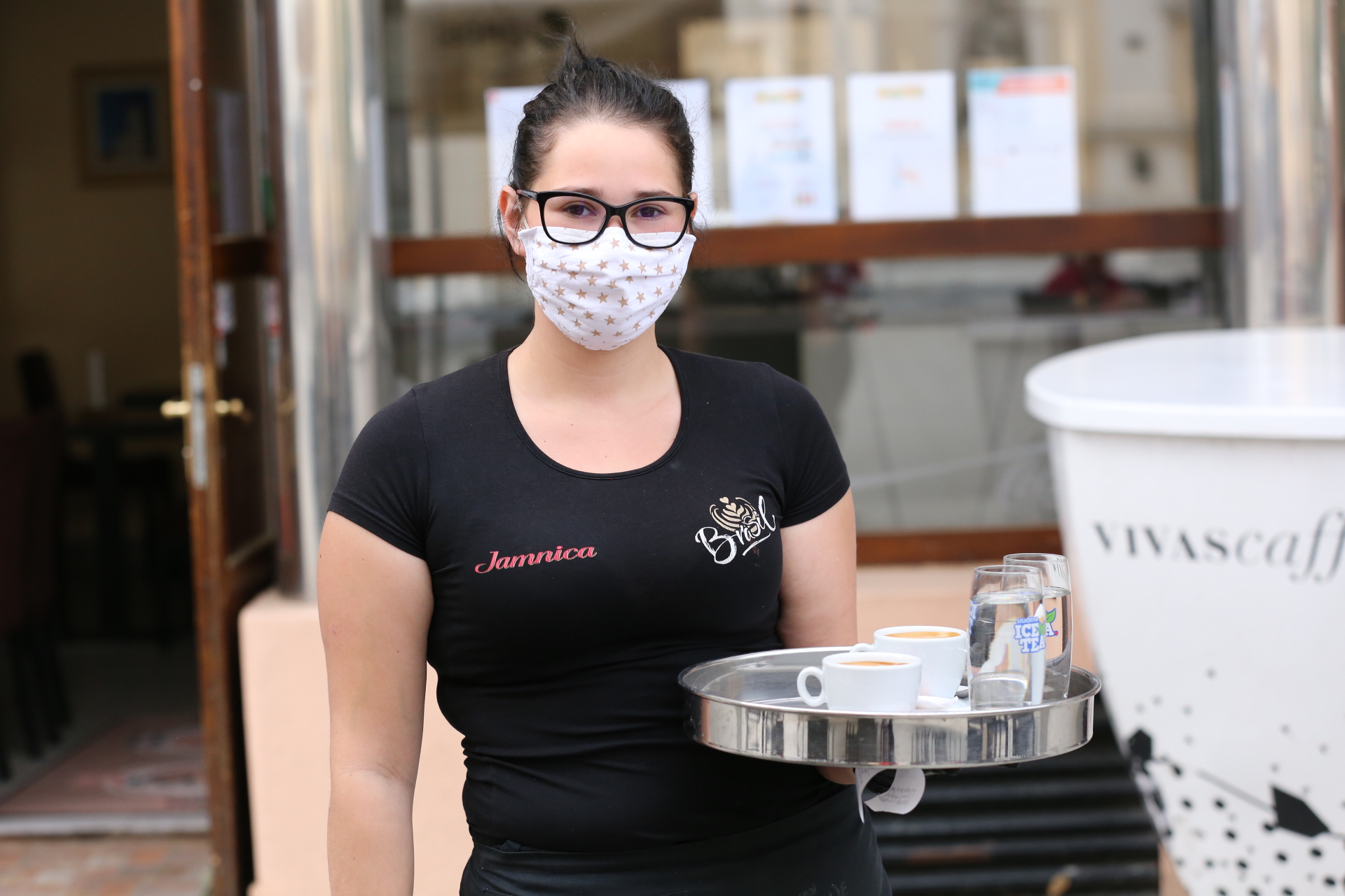 U Čakovcu ponovno otvoreni kafići – ispijanje kave u centru grada