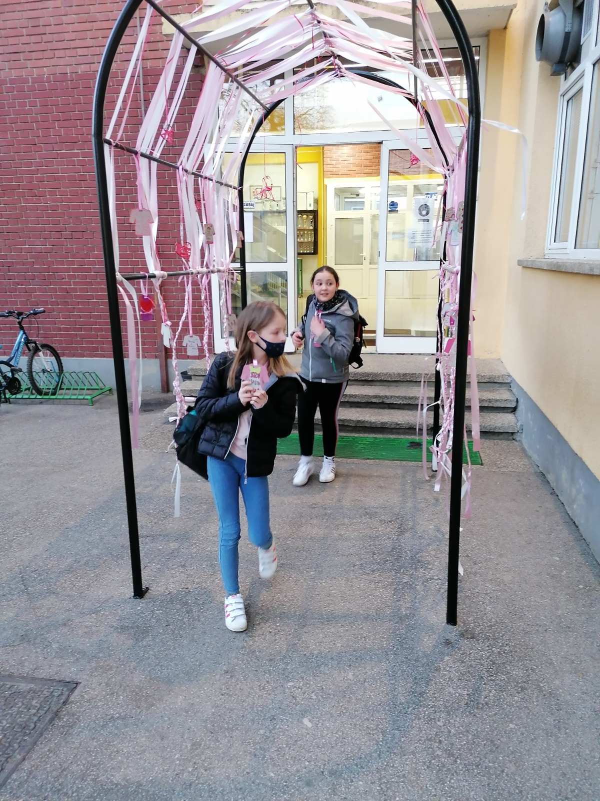 Dan ružičastih majica u OŠ Strahoninec